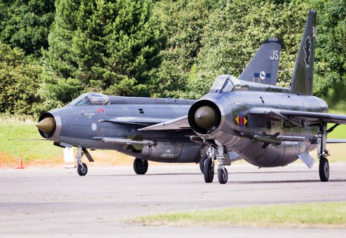 English electric lightnings - electric,